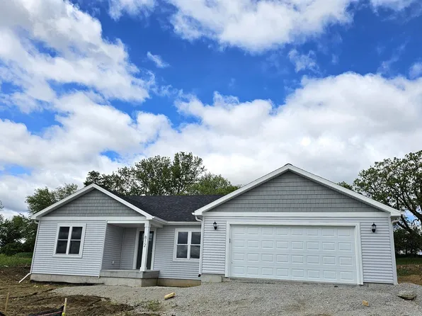812 Karsten Dr, Horicon, WI 53032