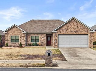 922 Greystone Blvd, Cabot, AR 72023