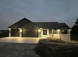 3771 Westpoint Rd, Green Bay, WI 54313