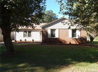 5911 Old Meadow Rd, Charlotte, NC 28227