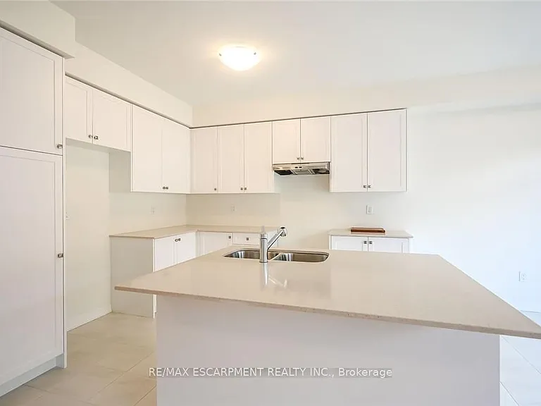 377 Provident Way — Photo 8