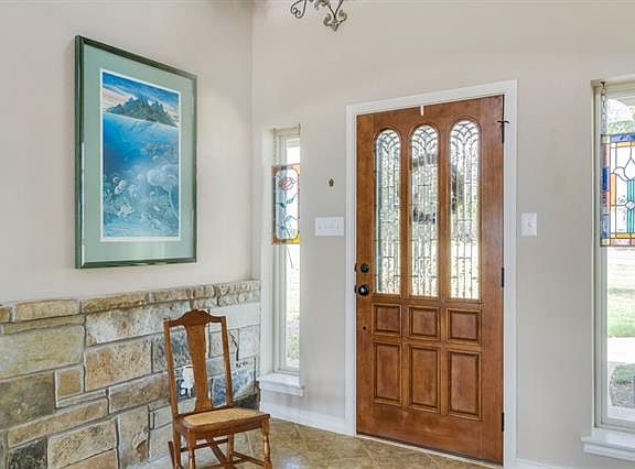 3rd image of 2017 W Emerald Bend Ct