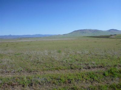 5th Ave E, Montague, CA, 96064