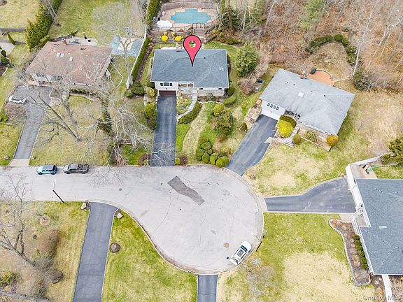 3rd image of 60 Ridge Drive