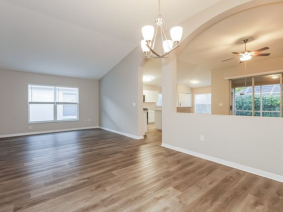 4th image of 9919 Stockbridge Dr