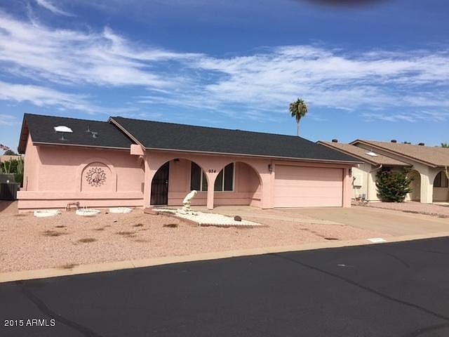 1st image of 934 S Eagle Cir