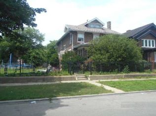 7254 S Paxton Ave, Chicago, IL 60649