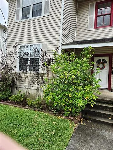 2 bed, 1.5 bath, 1500 sqft, $1,600 — Photo 2
