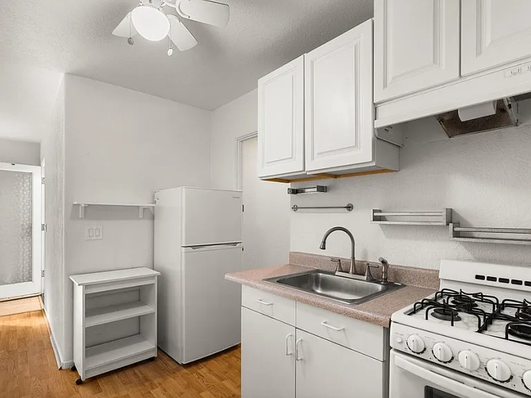107 W Quinto St #2 — Photo 7