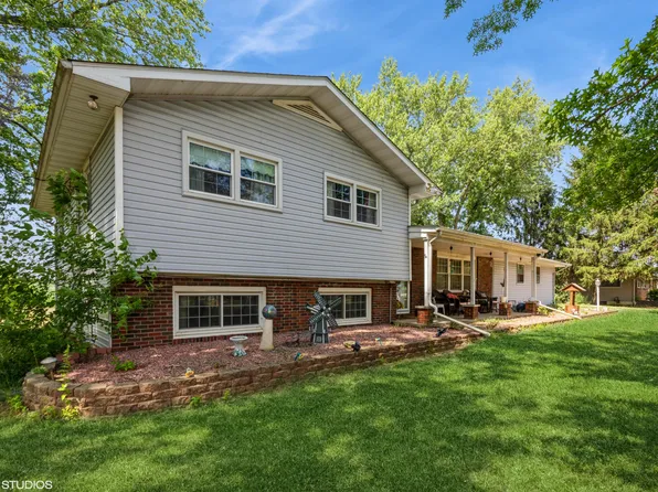 144 S State Road 2, Valparaiso, IN 46385