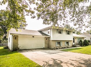 437 S Jean St, Peotone, IL 60468