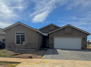 5528 Muir Peak Rd, Redding, CA