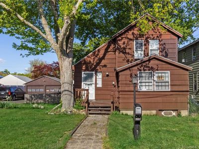 129 Henry Street, East Haven, CT, 06512