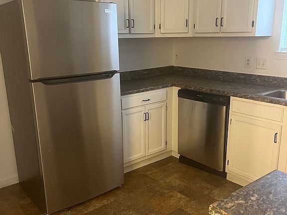 4th image of 2207 Hamway Dr