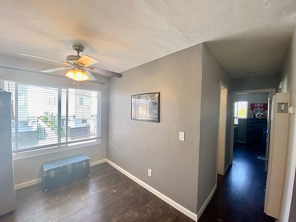 5th image of 4262-13 Wilson Ave