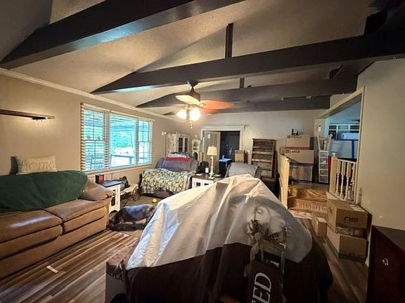 4th image of 143 Lyndon Cir