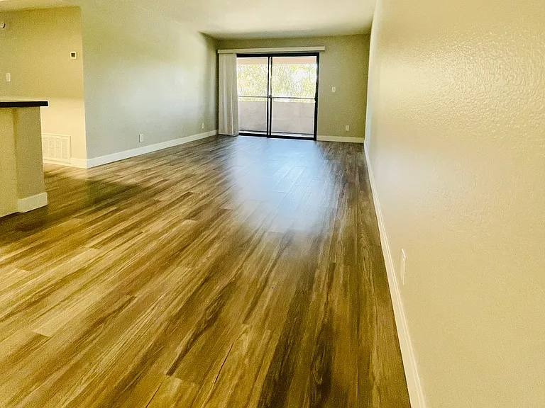 2209 Judson St #11B — Photo 5