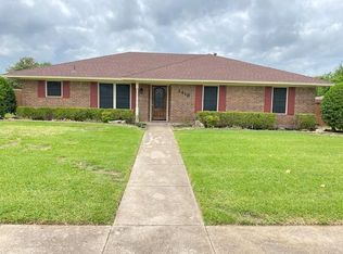 1413 S 5th St, Midlothian, TX 76065