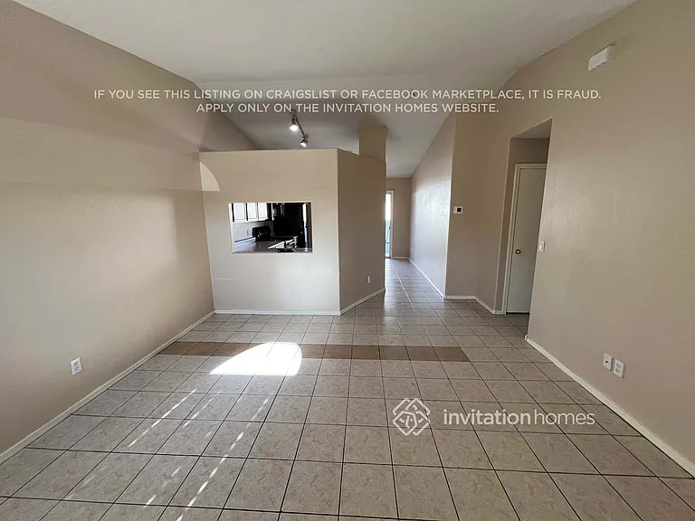 5703 N 67th Dr — Photo 2