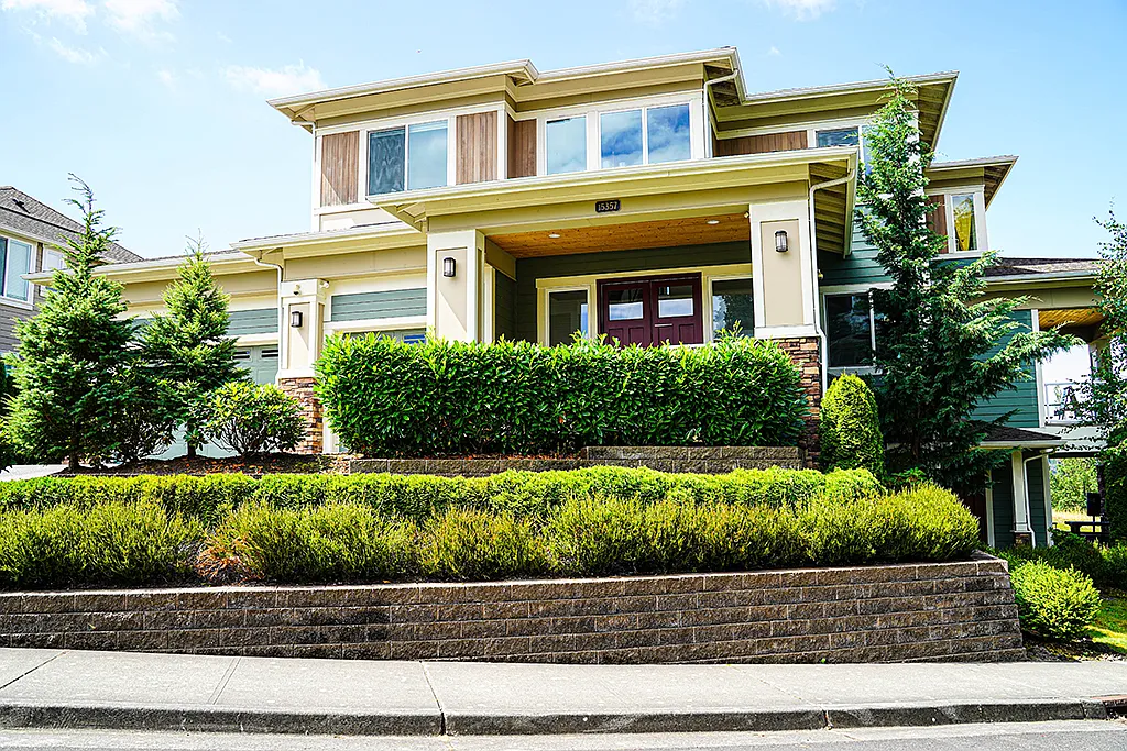 4 bed, 3300 sqft, $7,500 — Photo 3