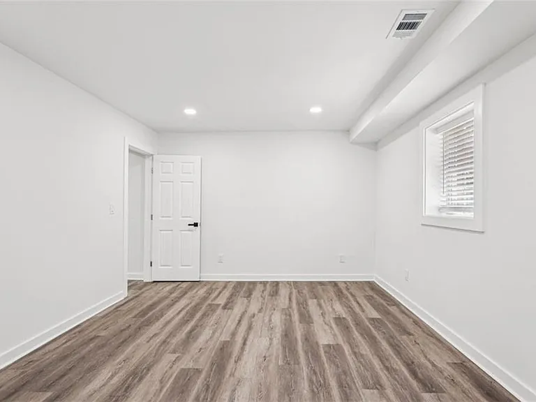 119 Kelso Dr SW — Photo 36