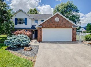 165 Robin Ct, Jasper, IN 47546