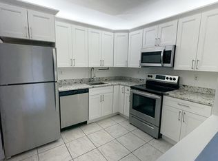 9235 SW 8th St APT 512, Boca Raton, FL 33428