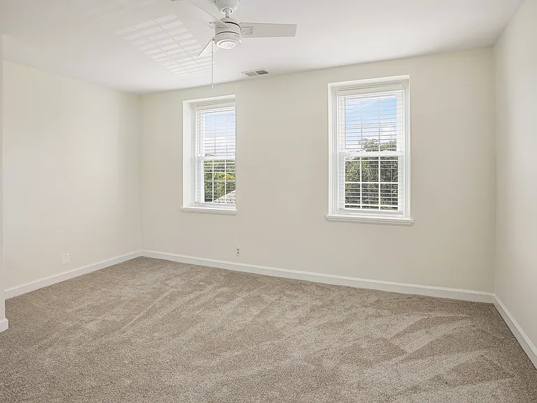 2820 S Abingdon St #C1 — Photo 22
