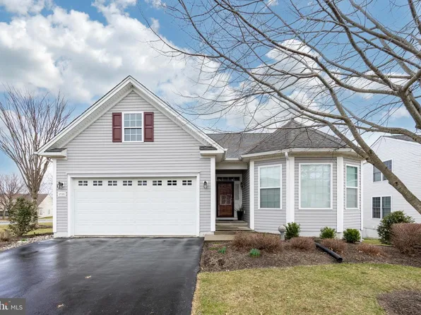 1725 Magnolia Ct, Garnet Valley, PA 19060