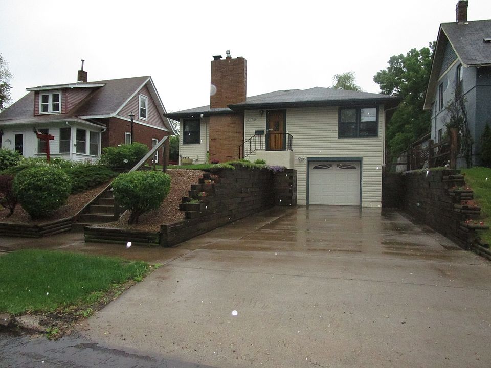 2nd image of 2572 18th Ave E
