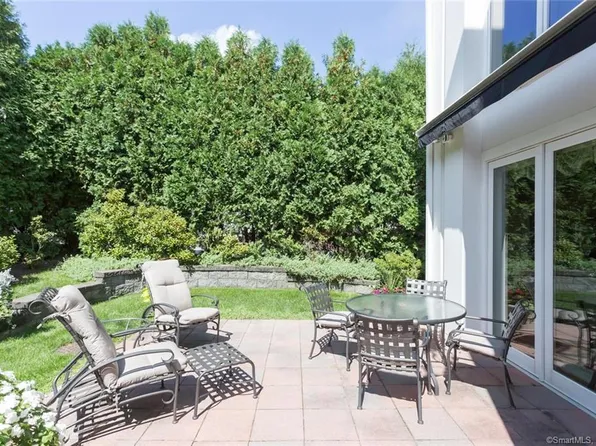 77 Havemeyer Ln Unit 207, Stamford, CT 06902