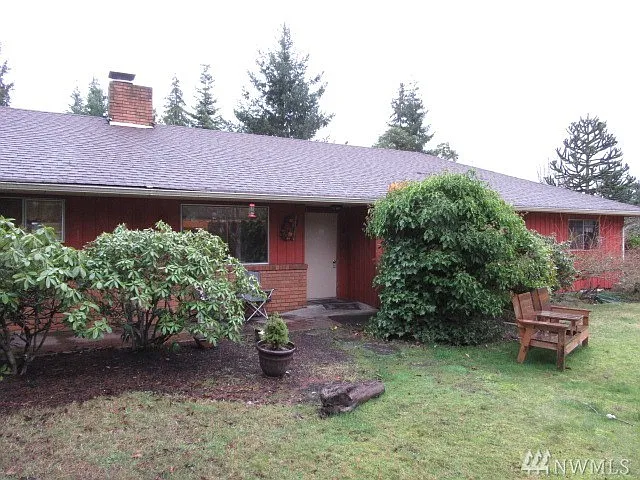 1017 W 17th St photo 1