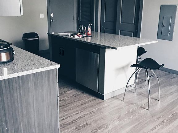 2nd image of 3565 Mynders Ave APT 424