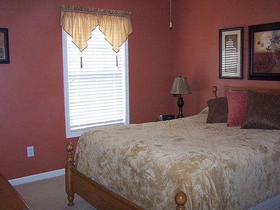 4th image of 120 Magnolia Grove Ct