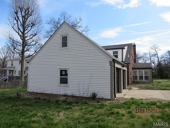 5th image of 803 N Kirkwood Rd
