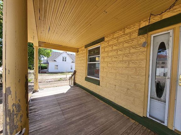 3rd image of 317 N Ferlen Ave