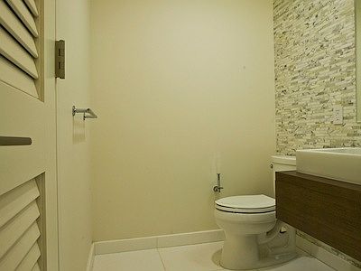 4th image of 200 N End Ave APT 12N