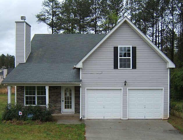 2nd image of 3711 Tackett Rd