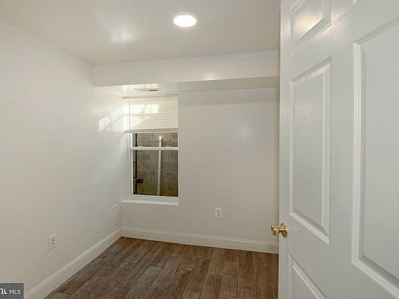 4th image of 212 Orange St SE APT 2