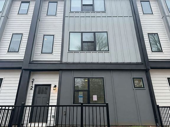 3rd image of 212 Nelson Ave