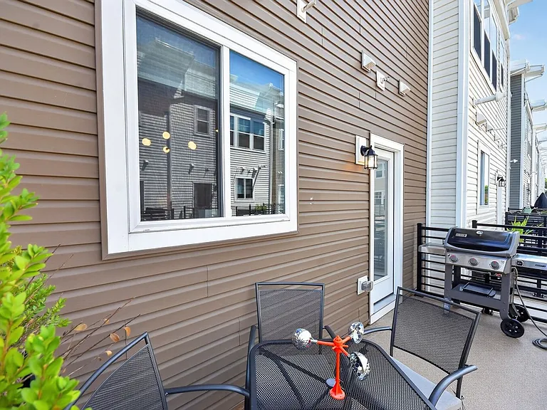 342 South Dr — Photo 11