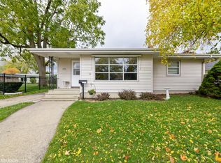 1908 80th St, Kenosha, WI 53143