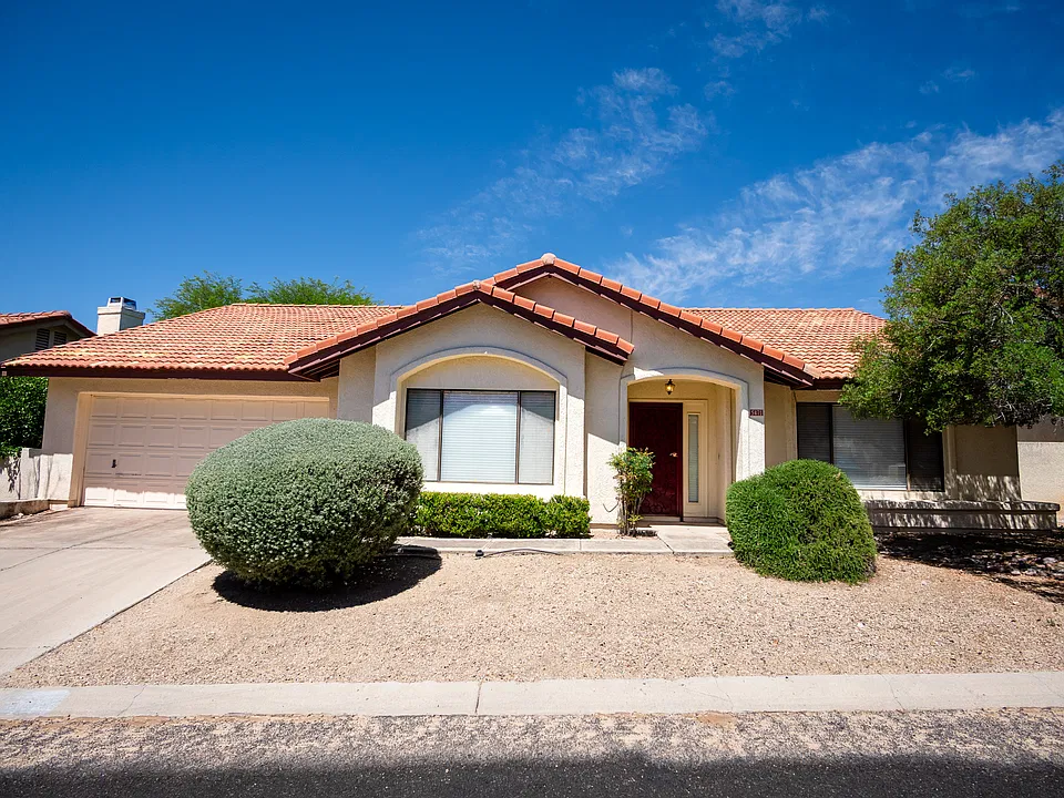 5471 N Via Umbrosa