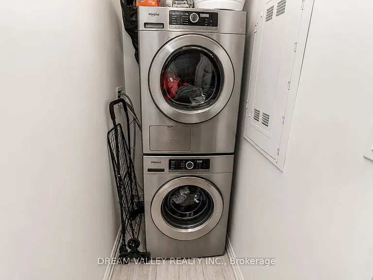 1 Falaise Rd #209 — Photo 11