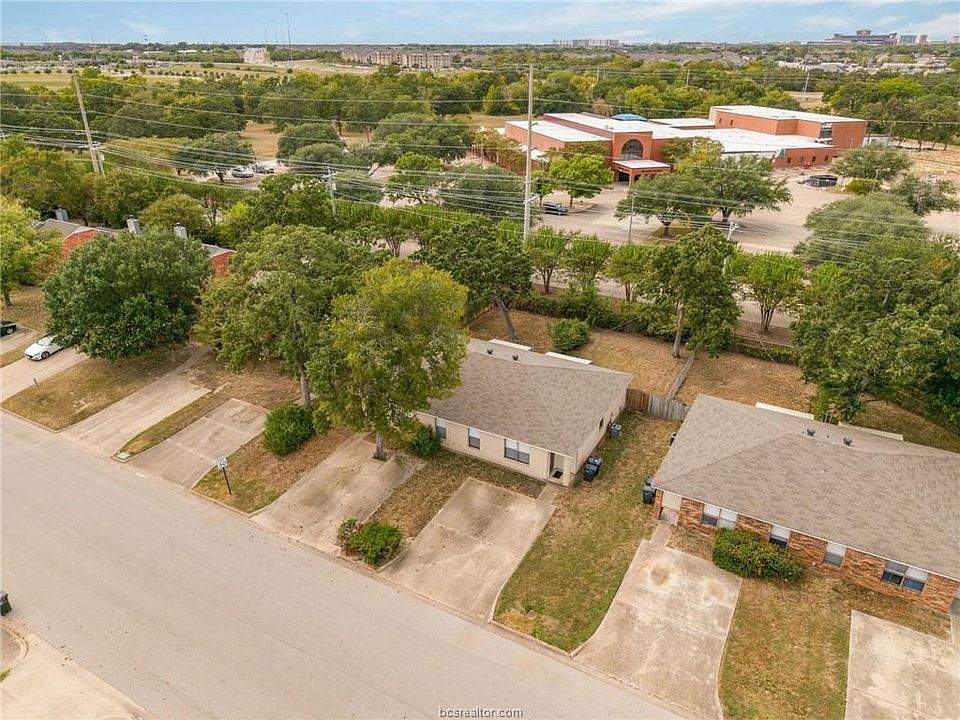 1st image of 619 W Ridge Dr