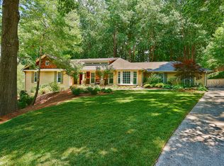 595 Oakhaven Dr, Roswell, GA 30075