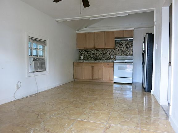 3rd image of 8305 El Portal Dr