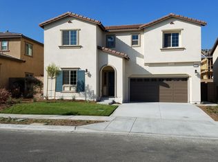 16772 Buttonwood Ln, Fontana, CA 92336