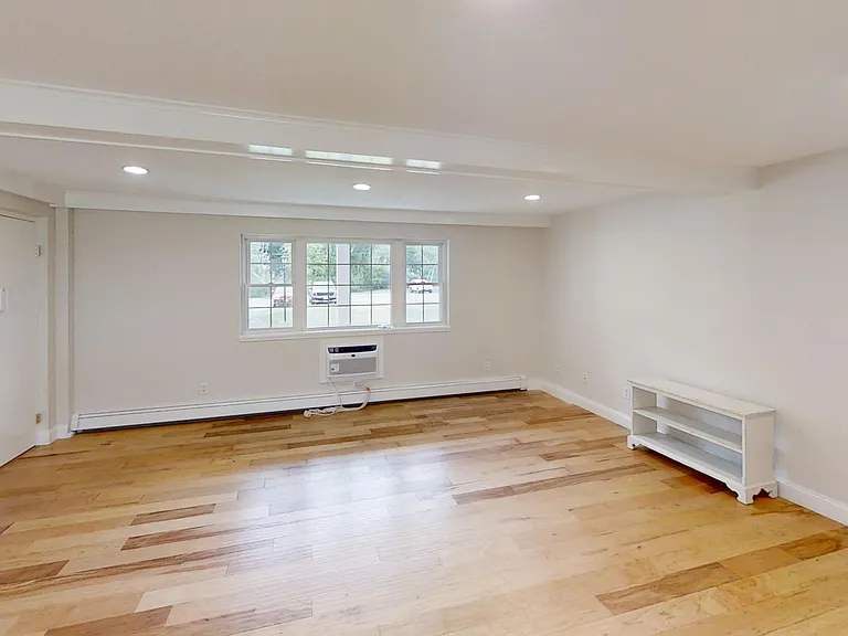 30 Washington Park Dr #5 — Photo 9