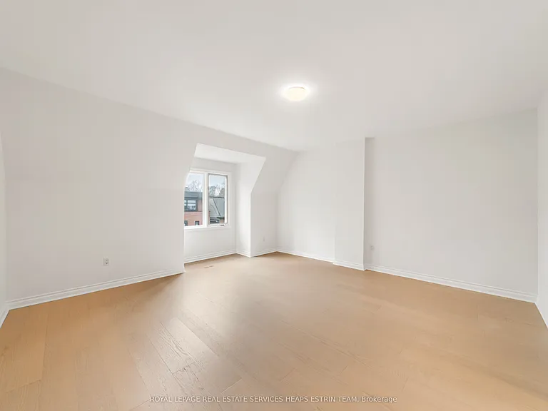 10 Gibson Ave — Photo 36